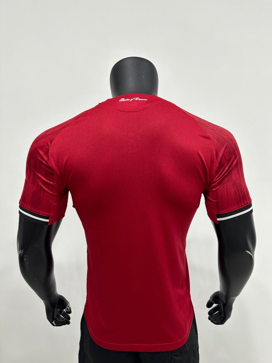 Manchester United Local 2025-2026
