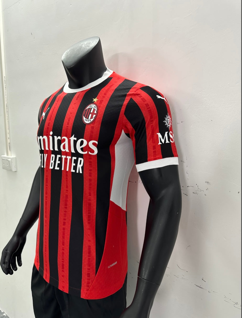 AC Milán Local 2024-2025