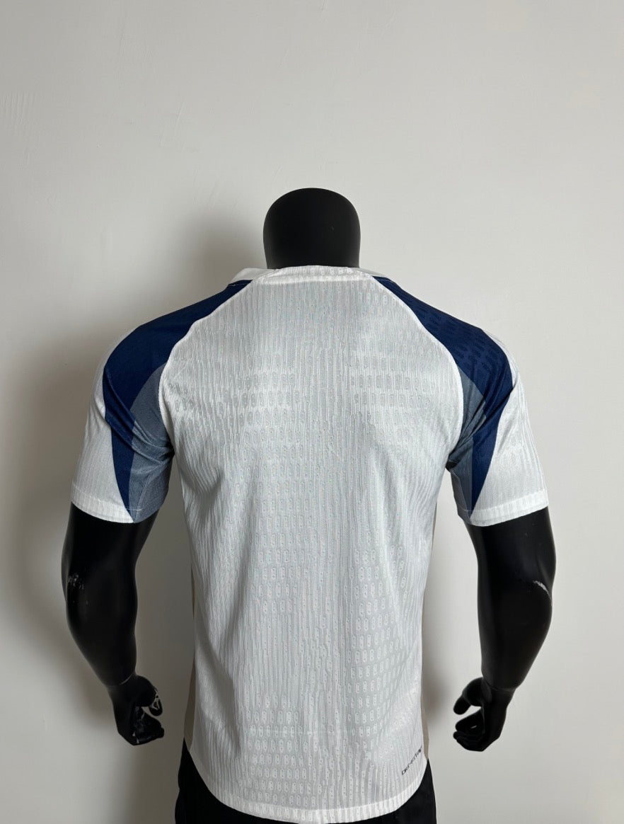 Tottenham Hotspur's Local 2025-2026